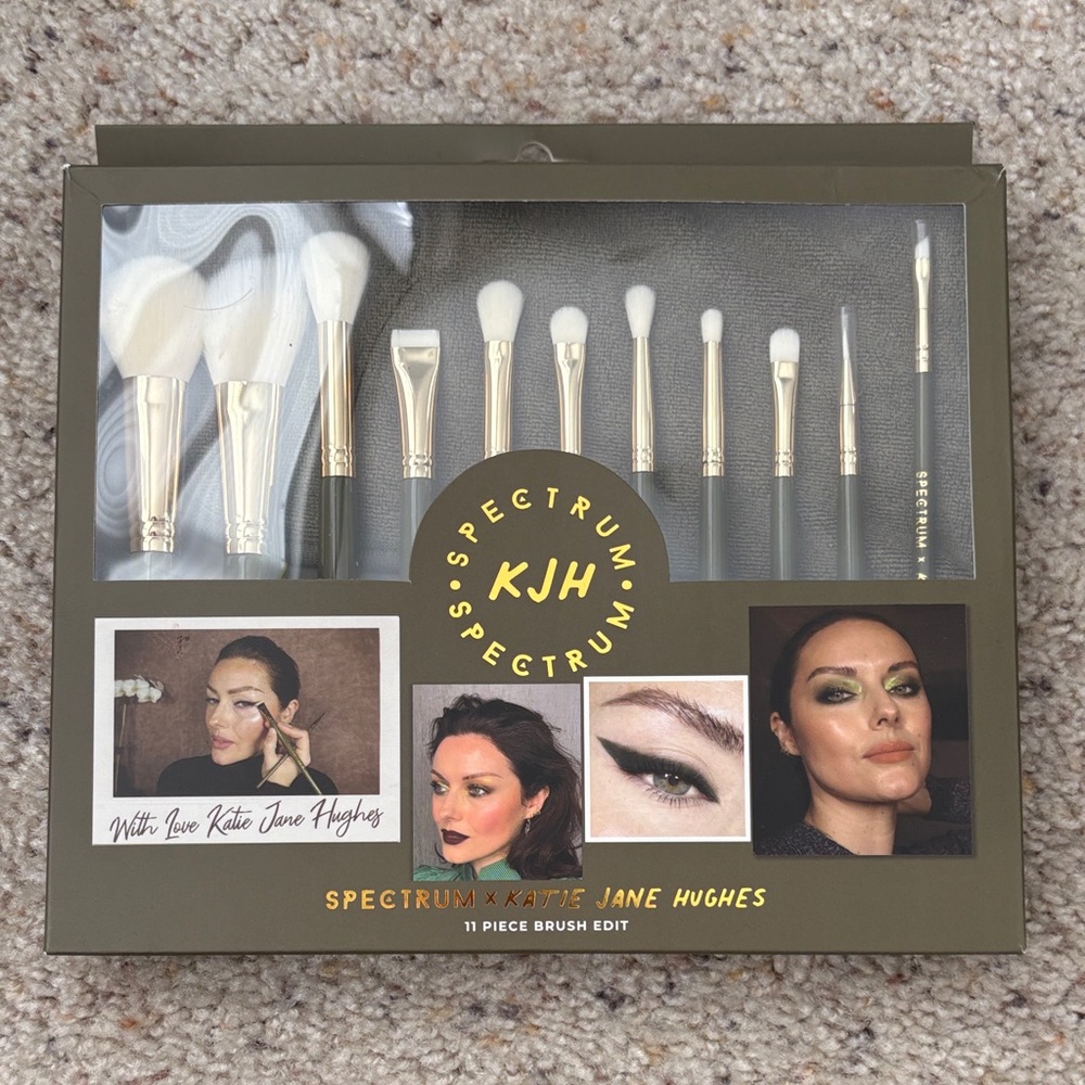 Brand new makeup brush kit